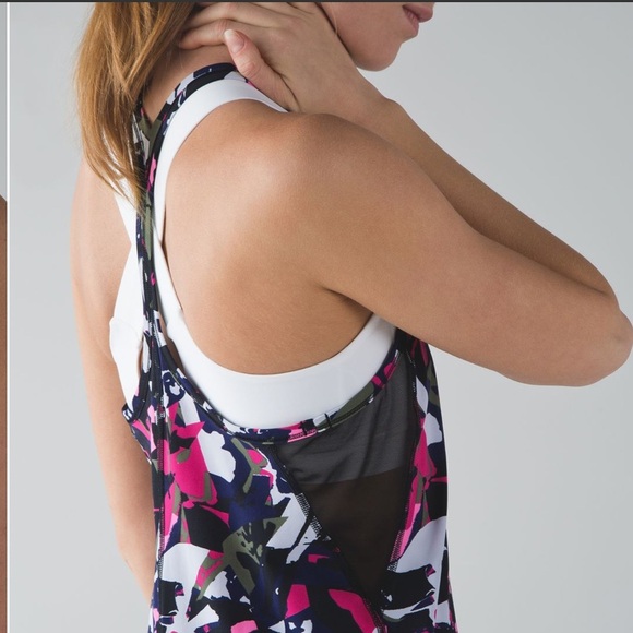 LULULEMON Fast Lane Singlet Pop Cut Boom Juice Multi / Black - Picture 3 of 15